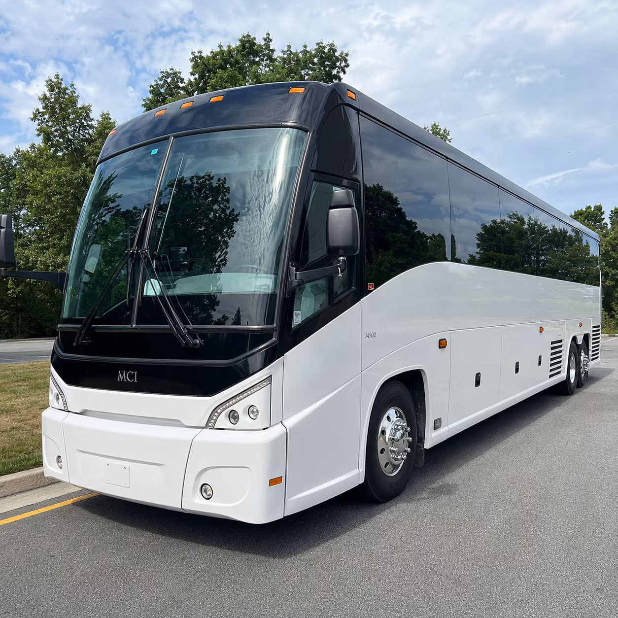 charter bus shuttles for hemet area warehouses and distribution centers