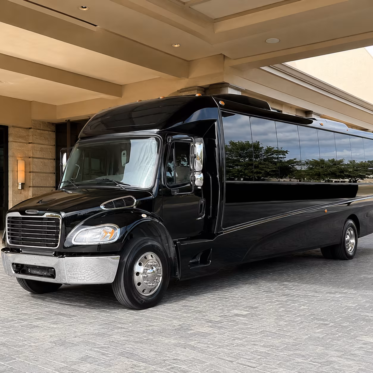 hemet 30 passenger minibus