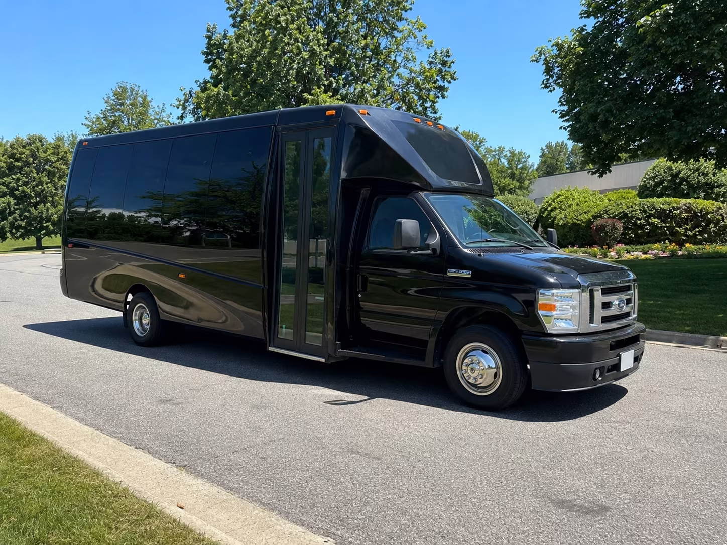 hemet corporate party bus rental