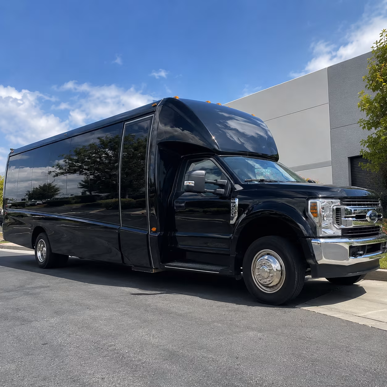 minibus rentals for hemet wedding party transportation