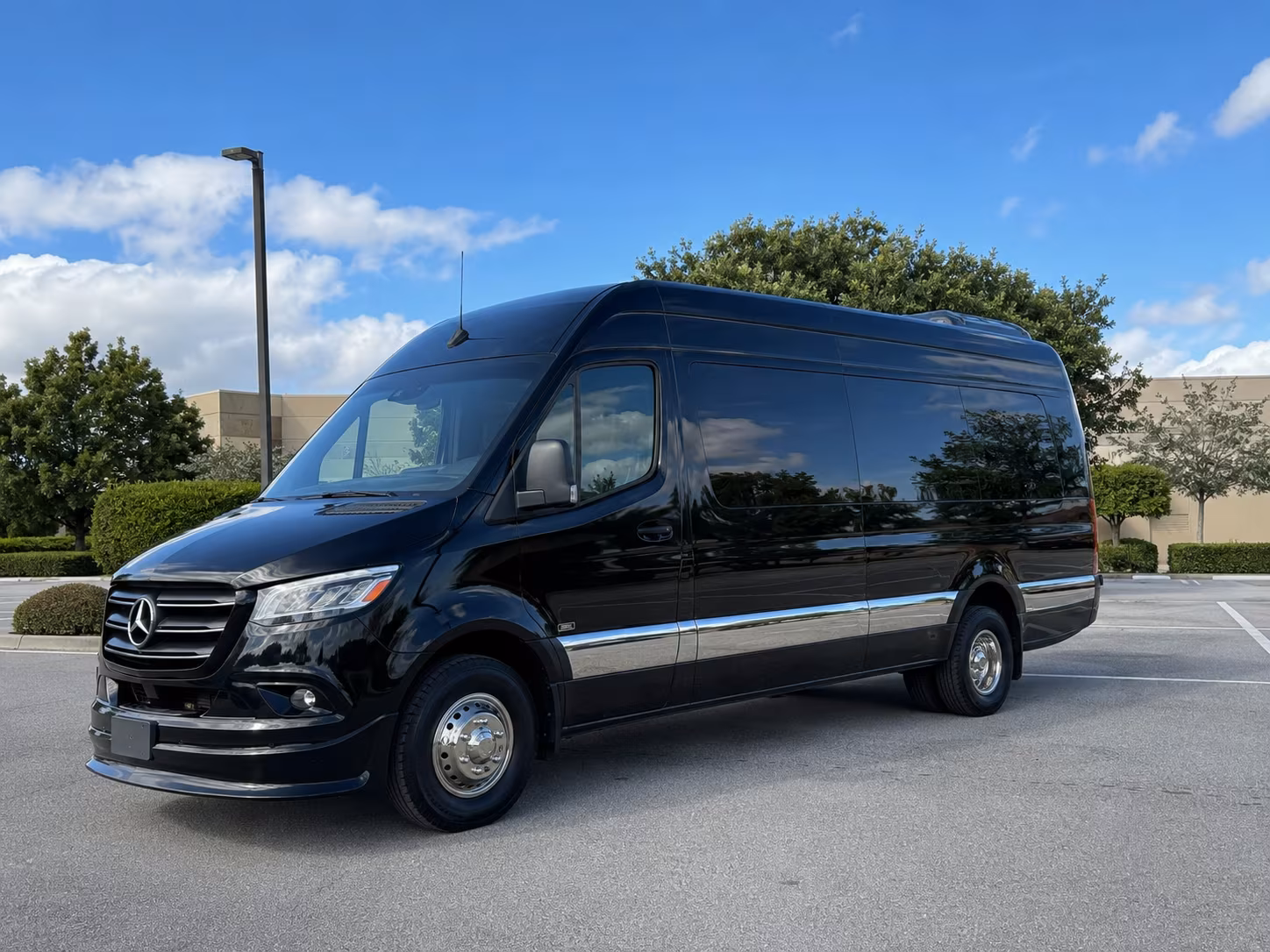 sprinter vans and minibuses for small group winery tours near hemet